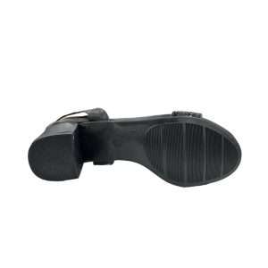 sandalia negra marca berrys